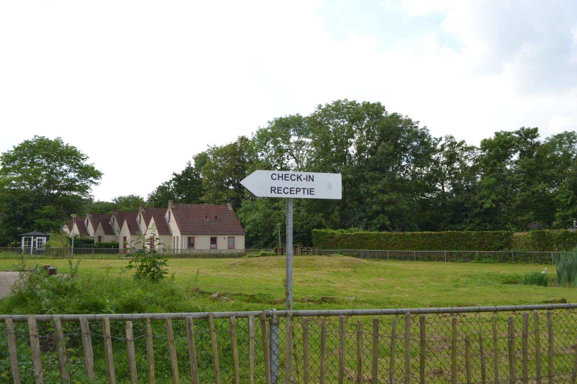 Comfortabel 6P Vakantiehuis Met Laadpaal Ewijk Luaran gambar