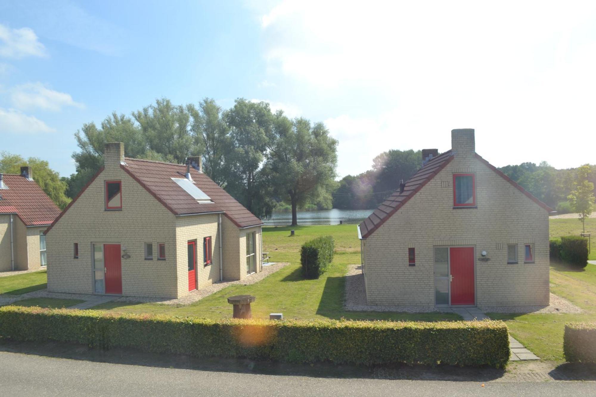 Comfortabel 6P Vakantiehuis Met Laadpaal Ewijk Luaran gambar